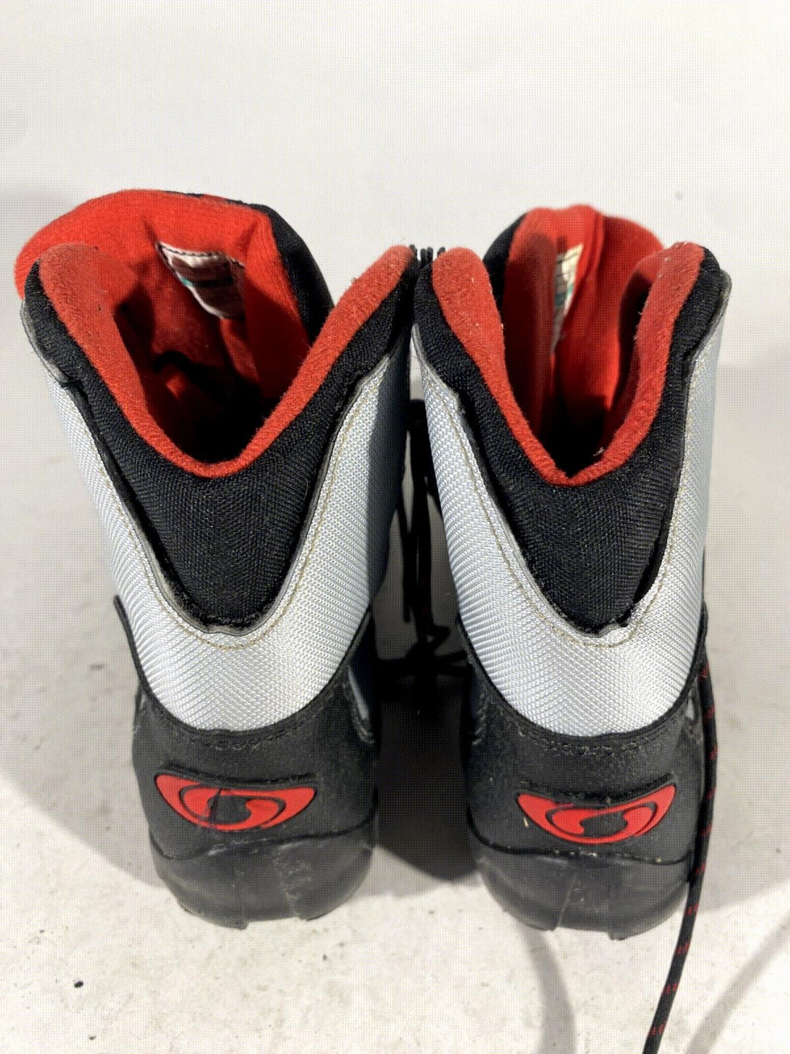 Salomon Nordic Cross Country Ski Boots Size EU38 US5.5 SNS Profil 2038