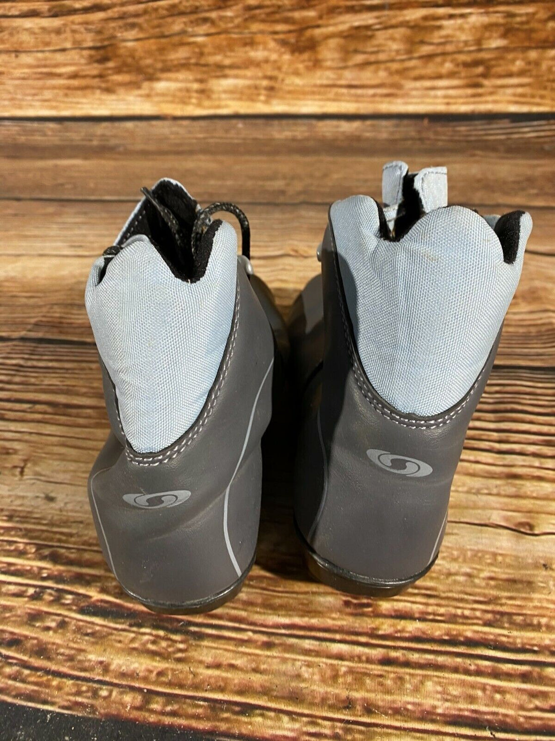 SALOMON Nordic Cross Country Ski Boots Size EU37 US5 SNS profil 2214