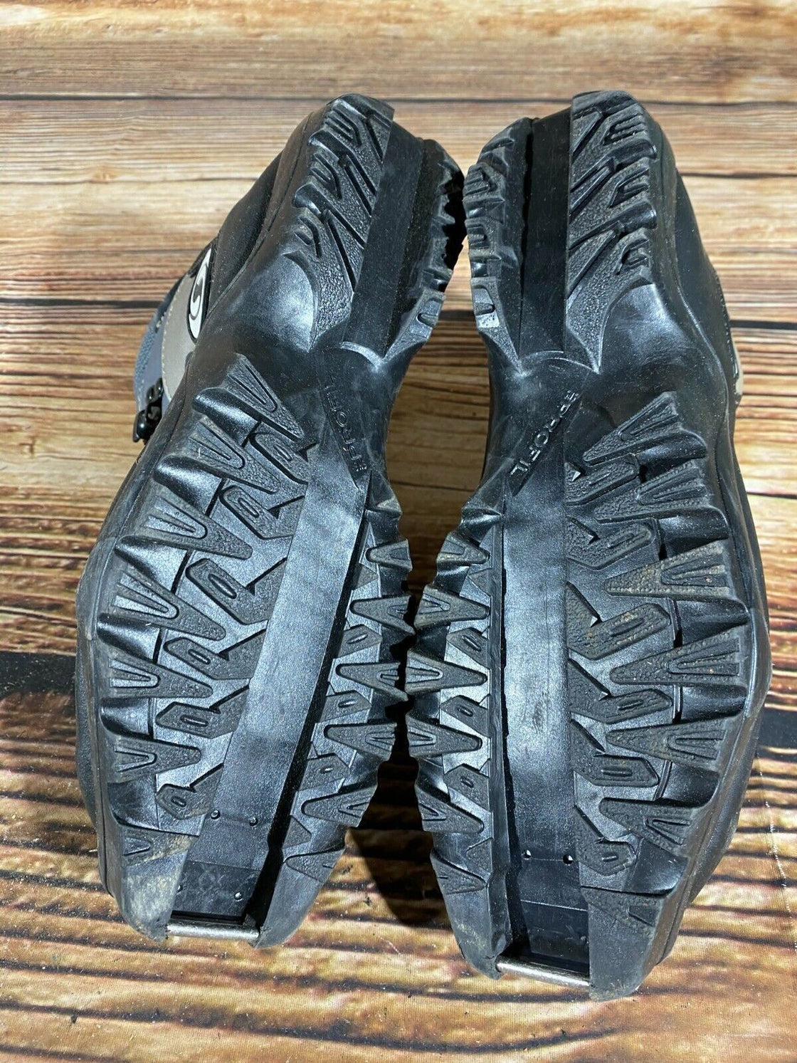 SALOMON Nordic Cross Country Ski Boots Size EU39 US7 SNS profil 2080