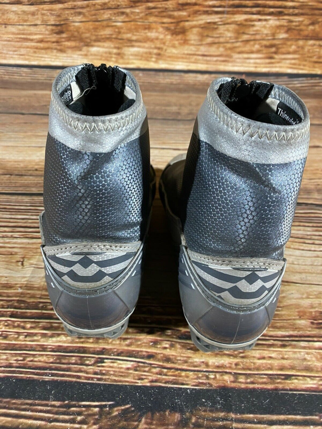 Alpina SR20 Nordic Cross Country Ski Boots Size EU40 US7.5 NNN bindings 681