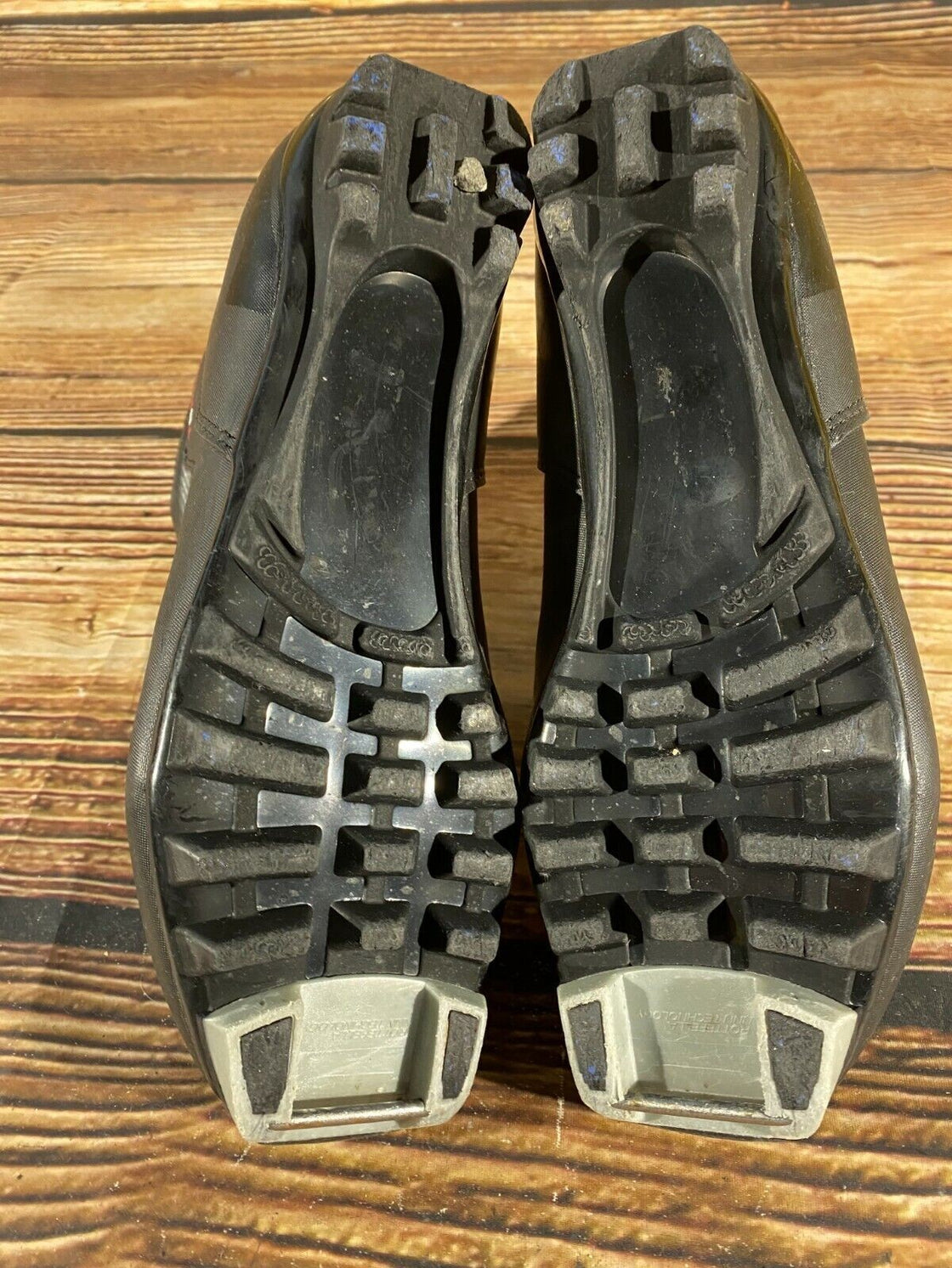 Alpina T5 Plus Nordic Cross Country Ski Boots Size EU39 US7 NNN bindings 899