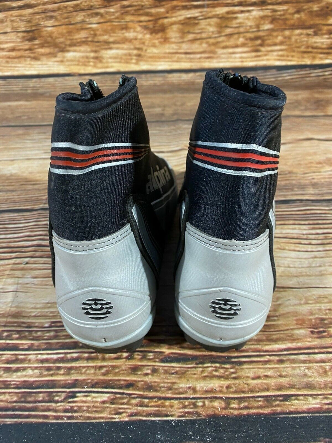 Alpina ST10 Nordic Cross Country Ski Boots Size EU38 US6 NNN bindings 792