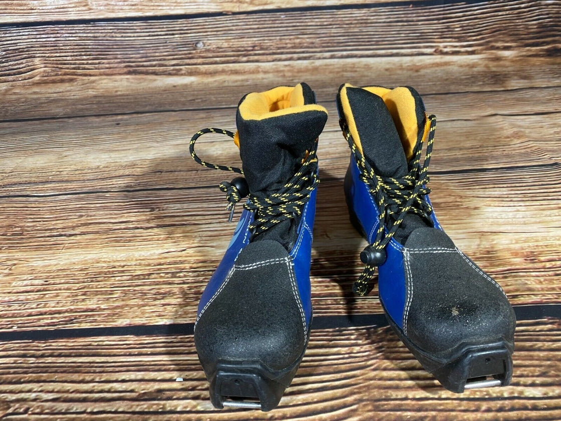 SALOMON Igloo Cross Country Ski Boots Size EU38 US5.5 SNS profil 2185