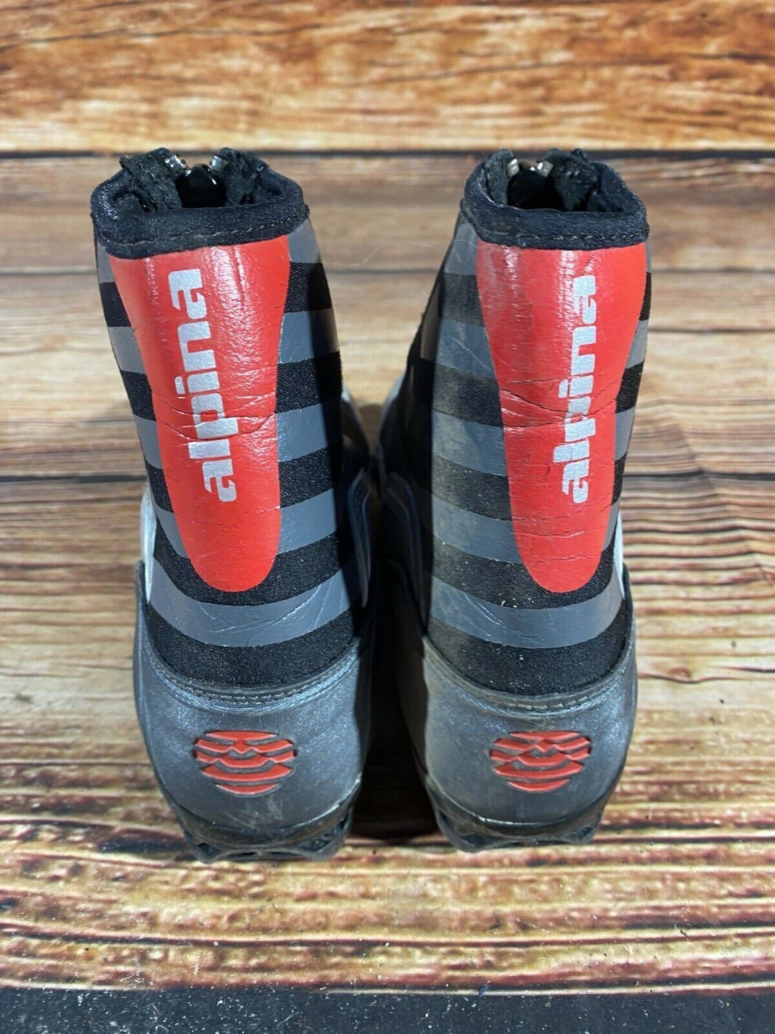Alpina T10 jr Nordic Cross Country Ski Boots Size EU38 US6 NNN bindings 579