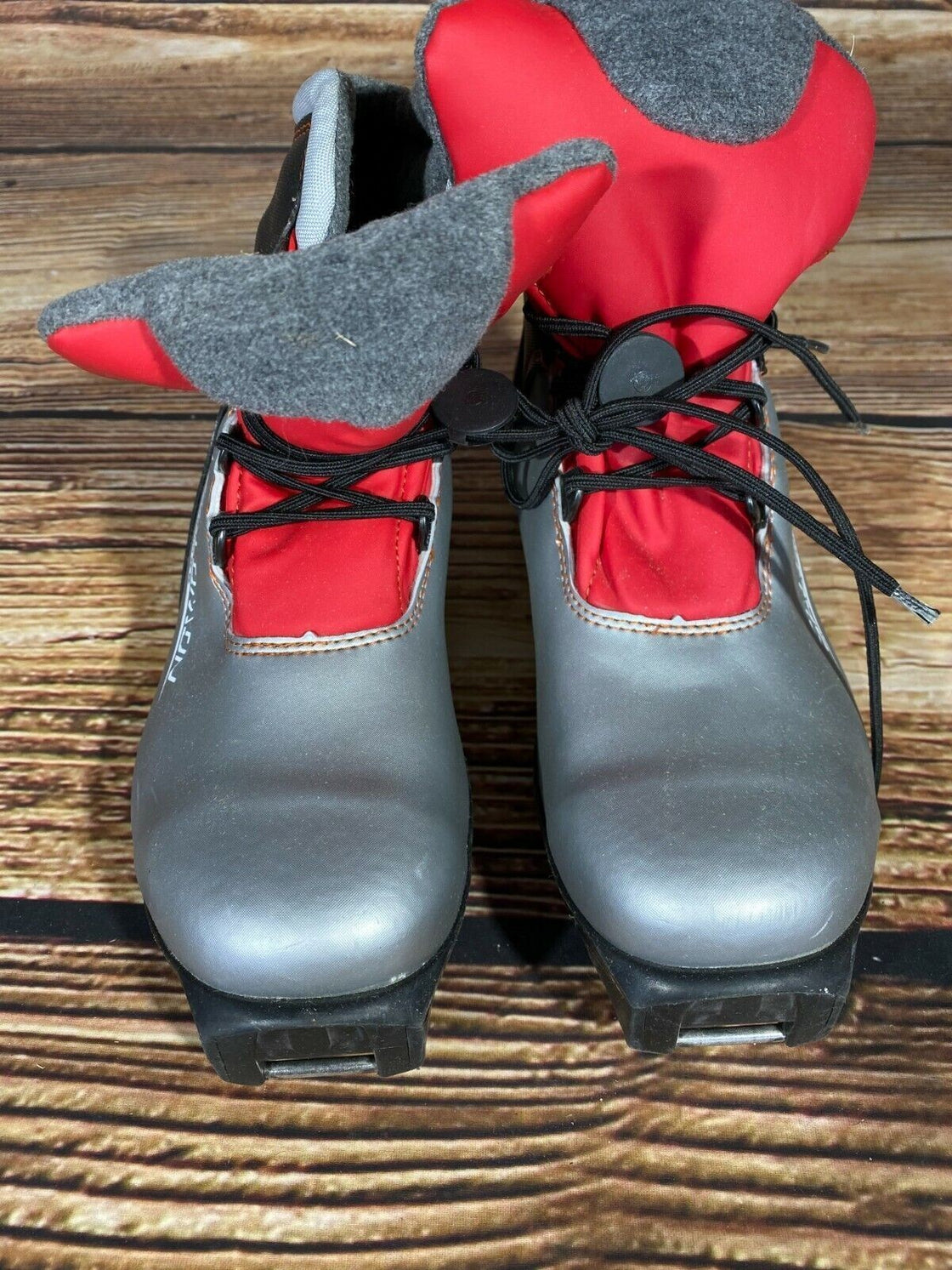 SALOMON Cross Country Ski Boots Size EU37 1/3 US5 SNS profil 2024