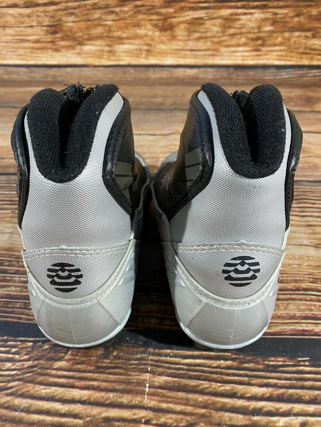 Alpina ST25 Nordic Cross Country Ski Boots Size EU39 US7 NNN bindings 2953