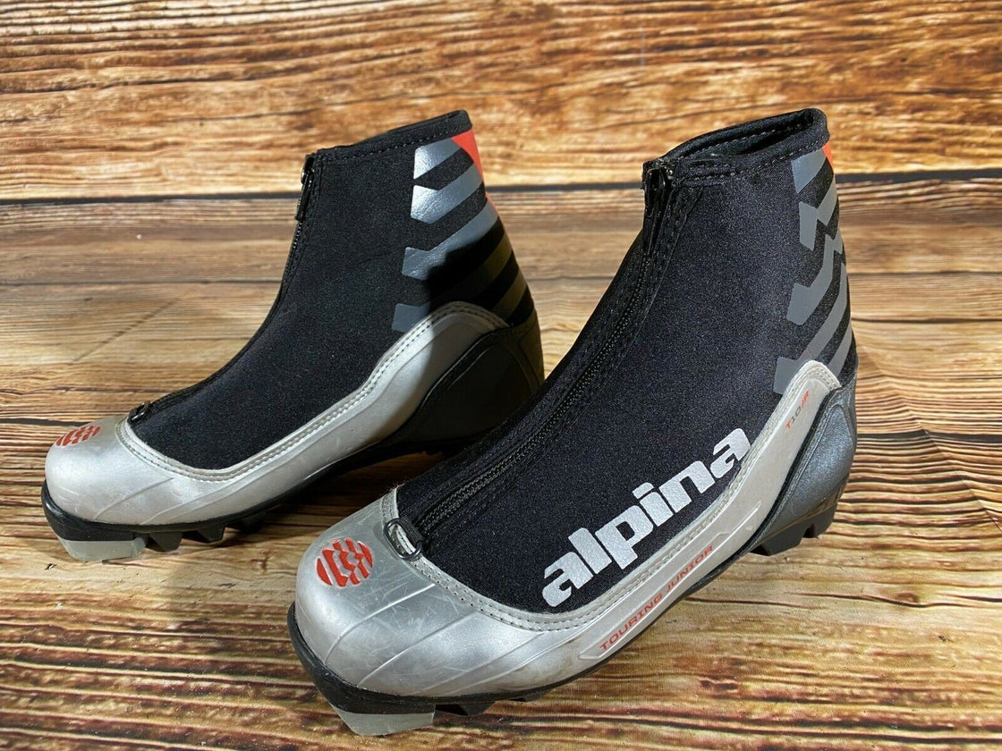 Alpina T10 JR Nordic Cross Country Ski Boots Size EU35 US3.5 NNN bindings 861