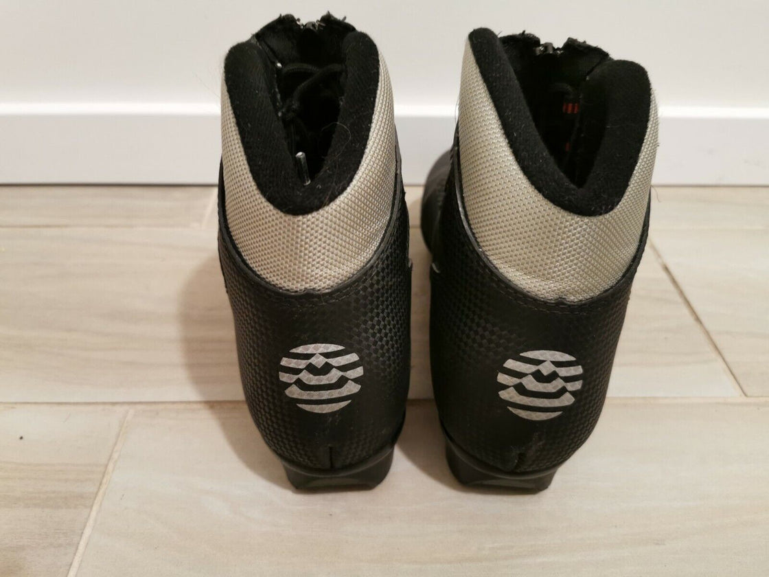 Alpina Touring JR Nordic Cross Country Ski Boots Size EU37 US5 NNN bindings 973