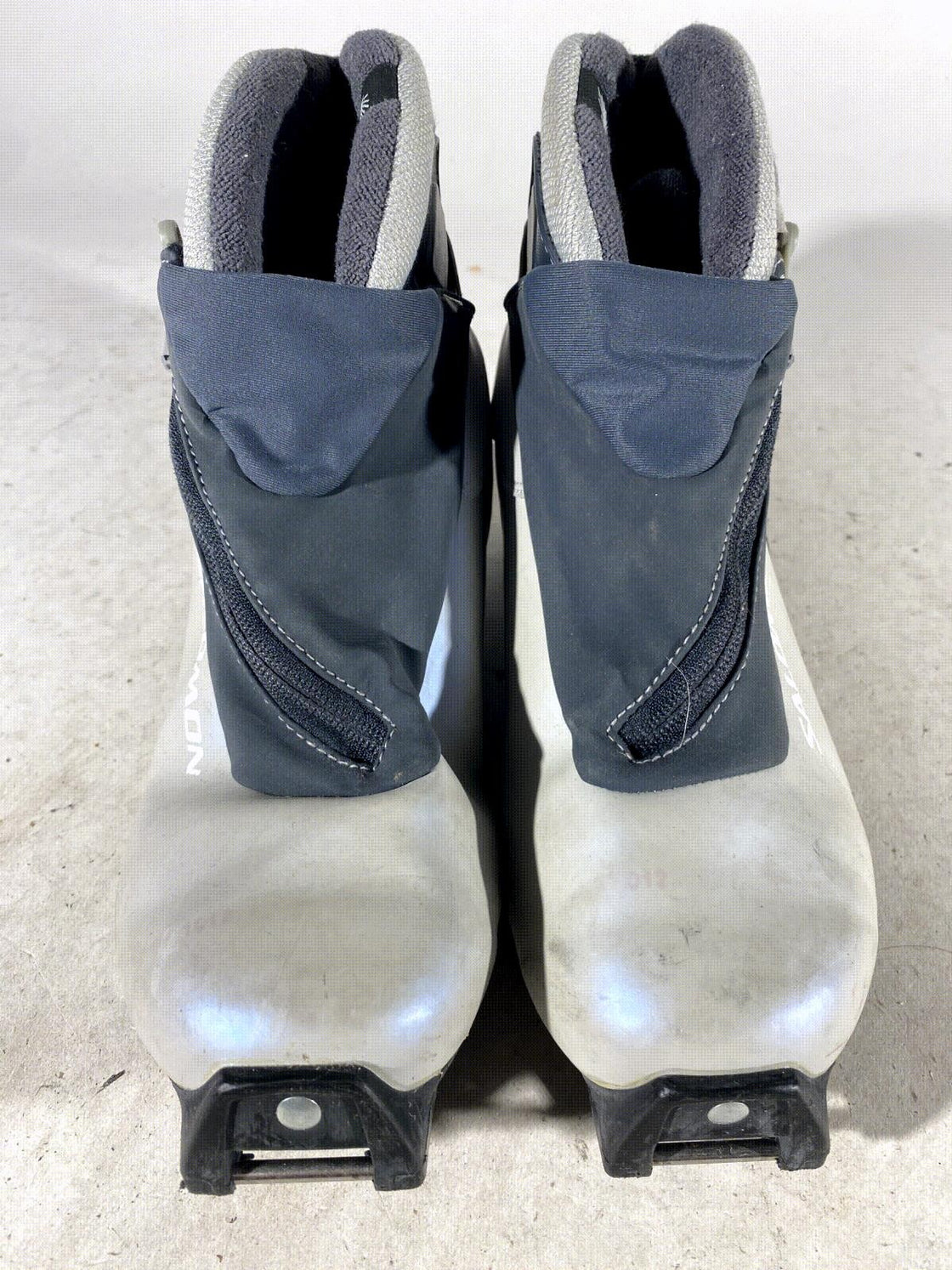 Salomon Classic Nordic Cross Country Ski Boots Size EU38 US6.5 SNS Profil 2241