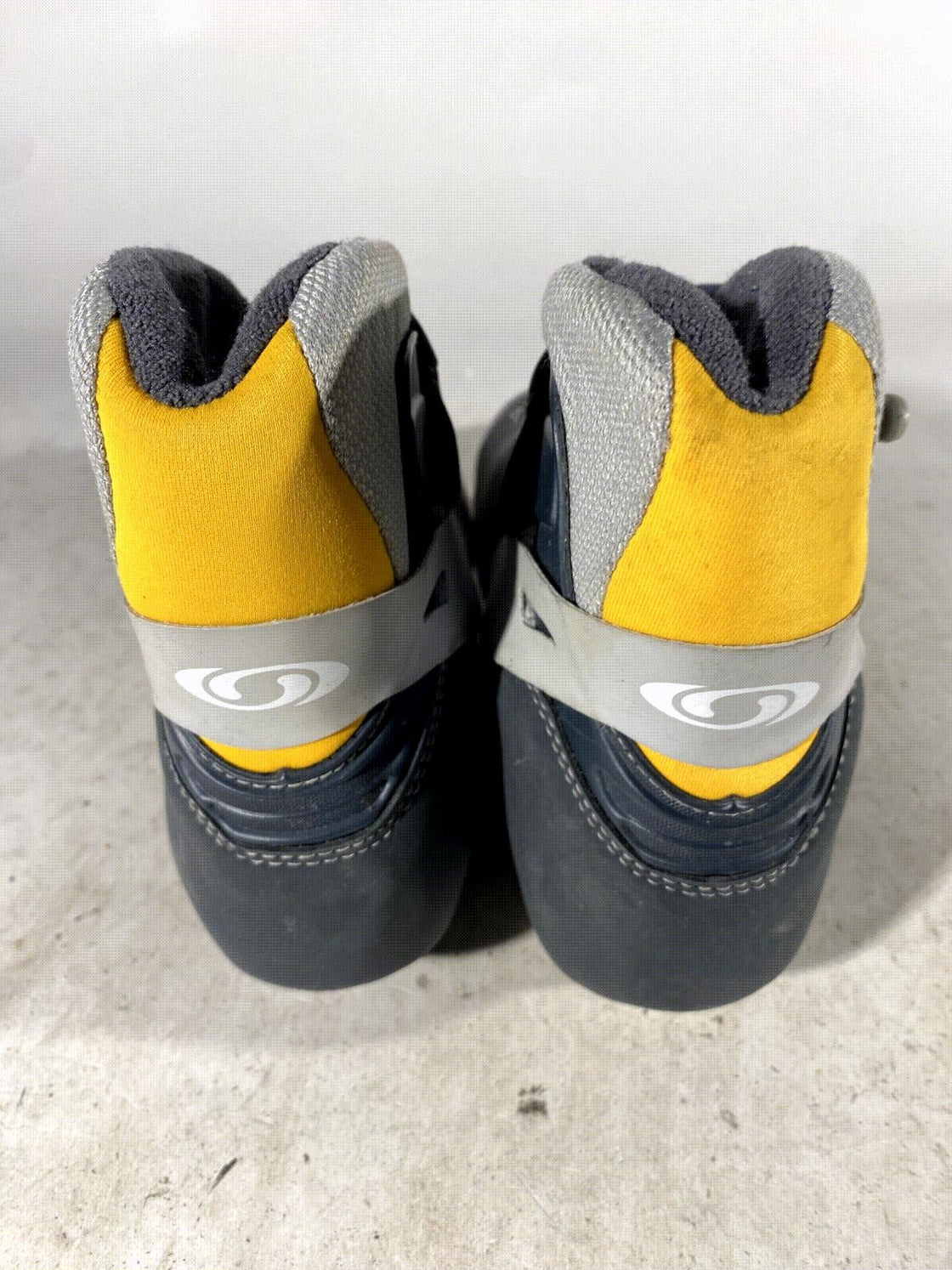 Salomon Classic Nordic Cross Country Ski Boots Size EU38 US6.5 SNS Profil 2241