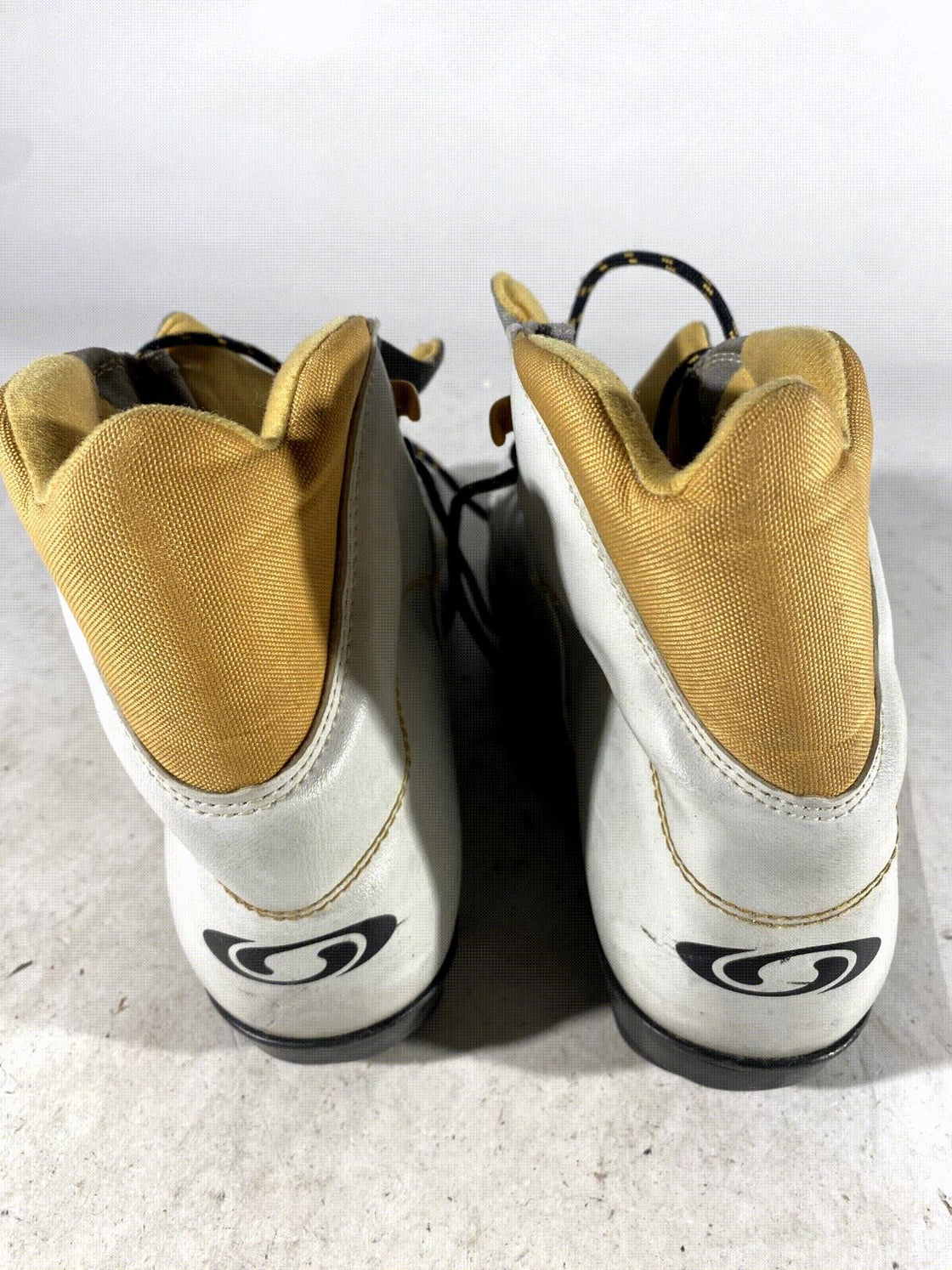 SALOMON Classic Noridc Cross Country Ski Boots Size EU41 US8.5 SNS Profil 2037