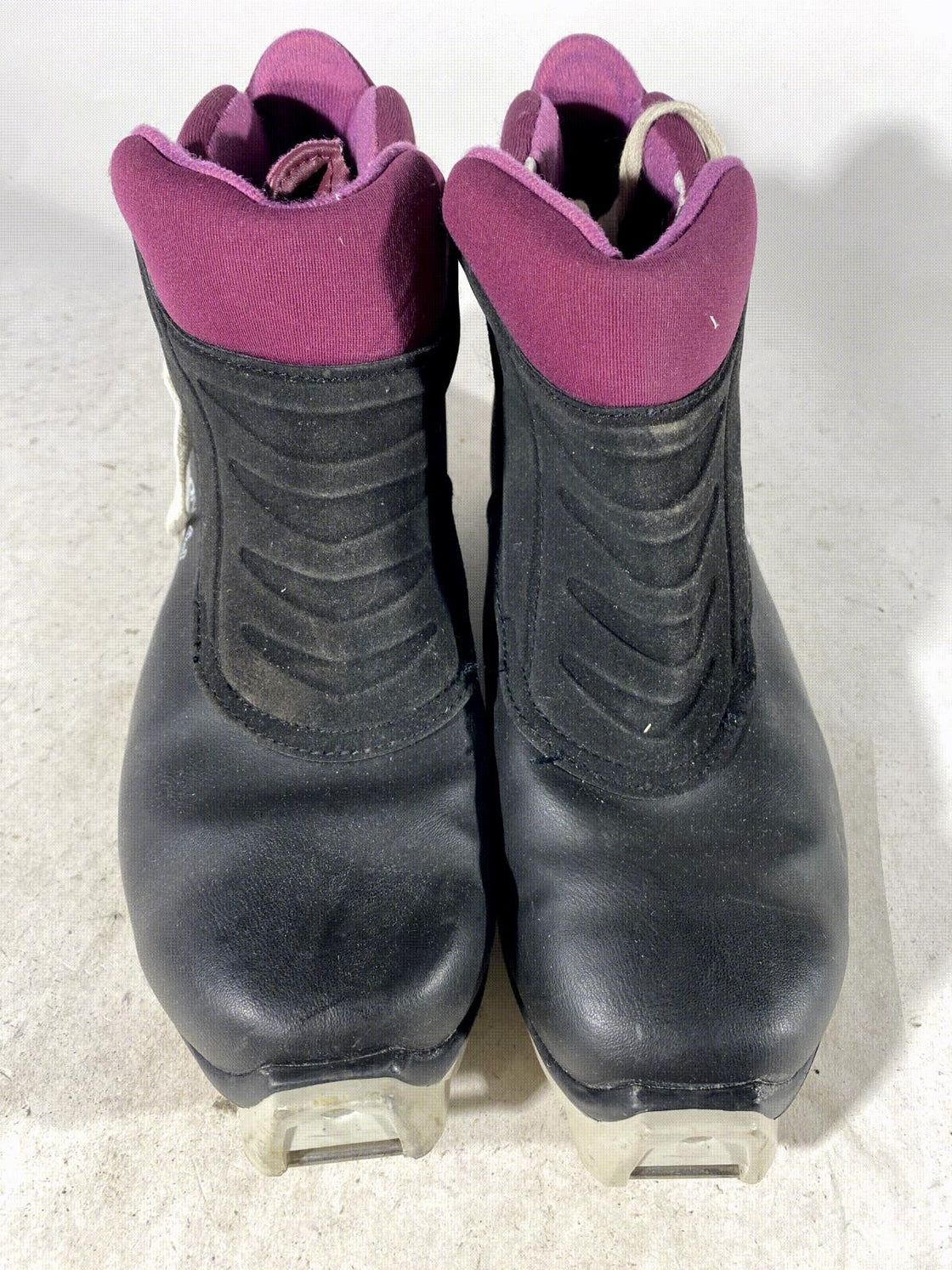 Salomon Classic Nordic Cross Country Ski Boots Size EU44 US10 SNS Profil 2115