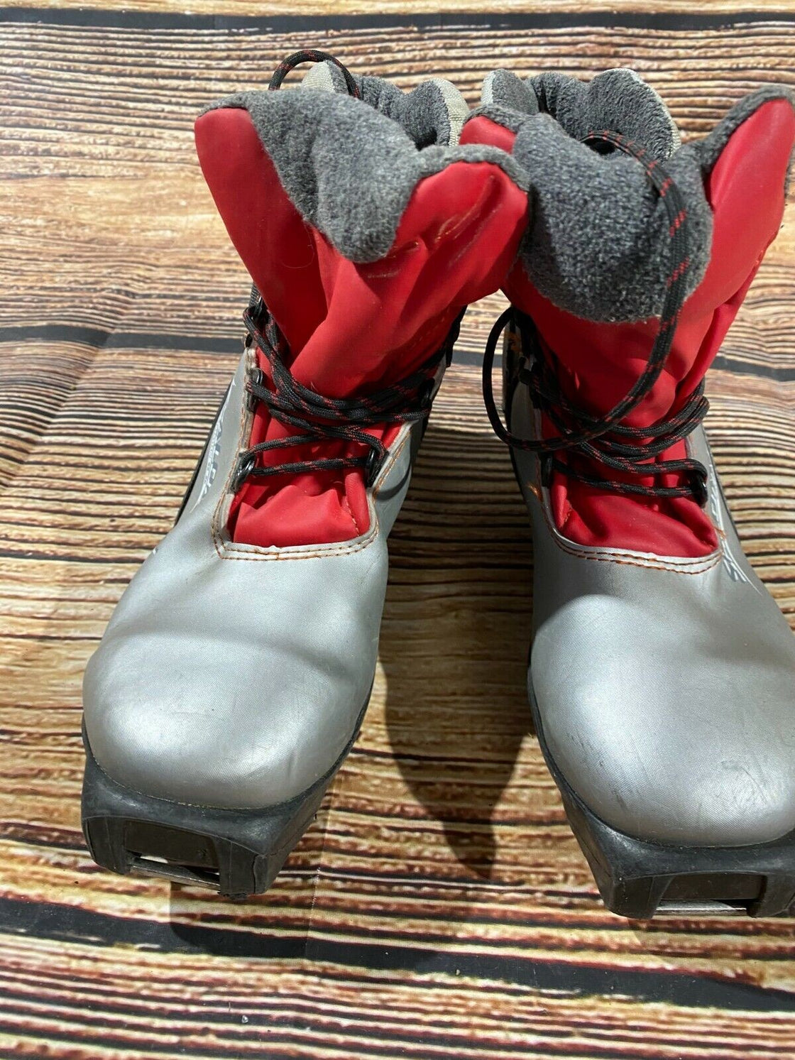 SALOMON Cross Country Ski Boots Size EU36 2/3 US4.5 SNS Profil 2295