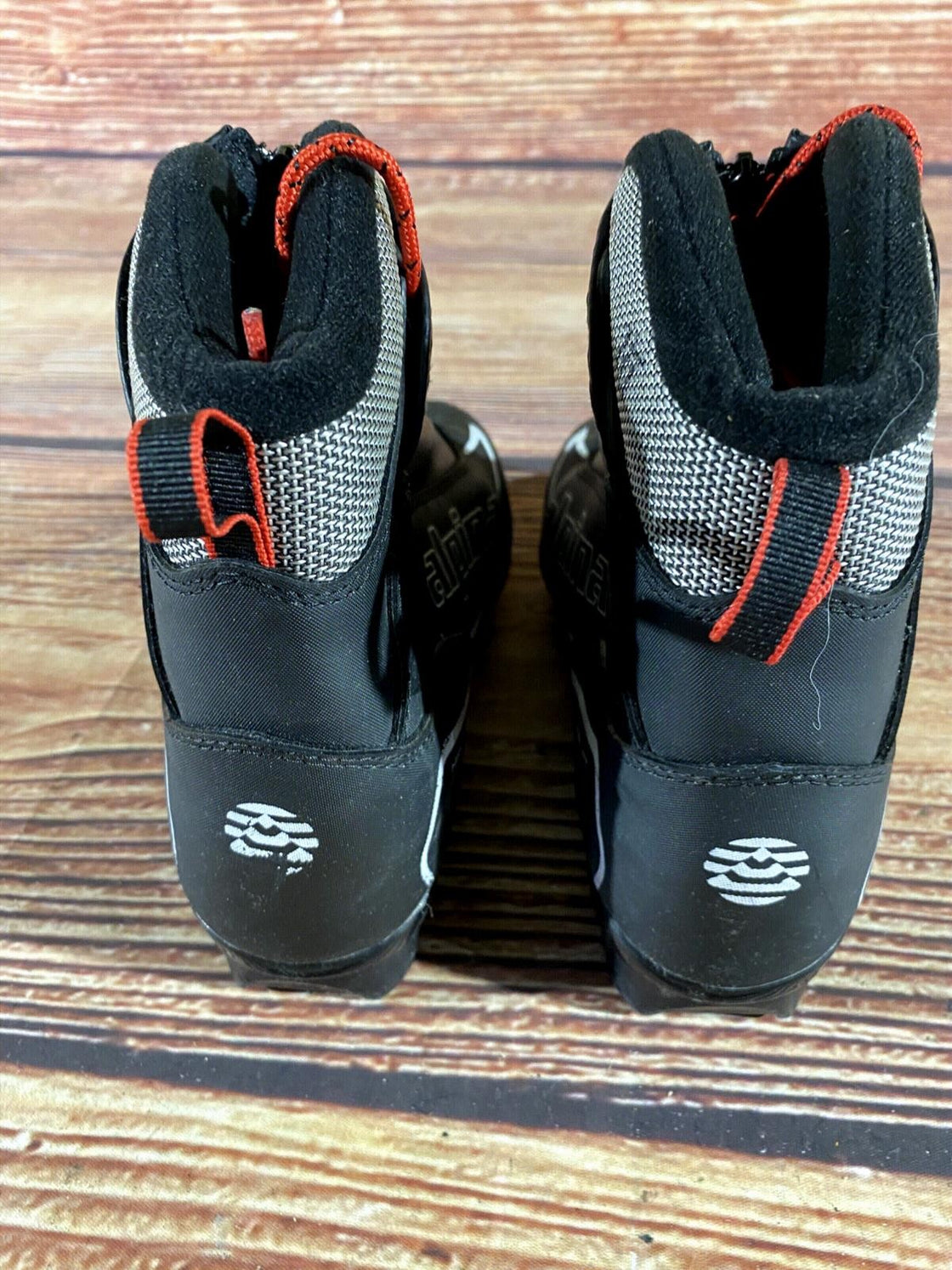 Alpina T5 Plus Nordic Cross Country Ski Boots Size EU38 US6 for NNN 2847