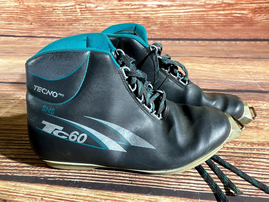 Tecno TC60  Nordic Cross Country Ski Boots Size EU43 US9.5 SNS Old Bindings 1201