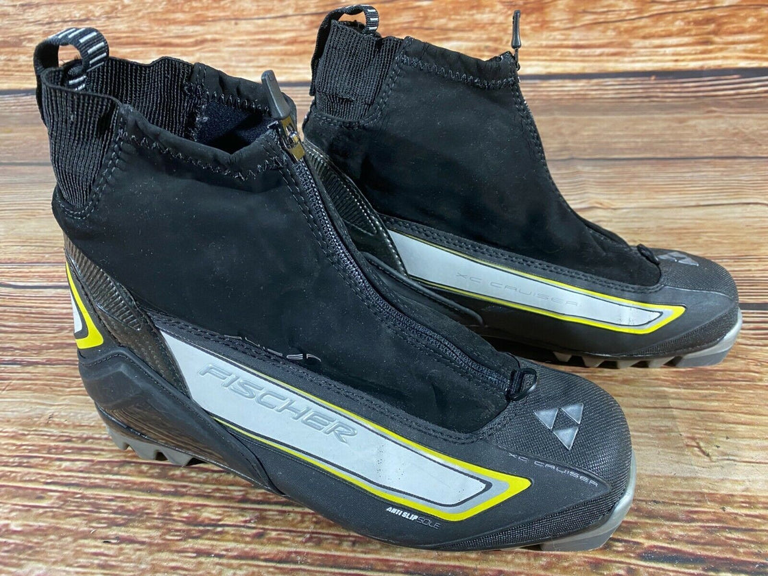 Fischer XC Cruiser Nordic Cross Country Ski Boots Size EU39 US7 NNN 2460