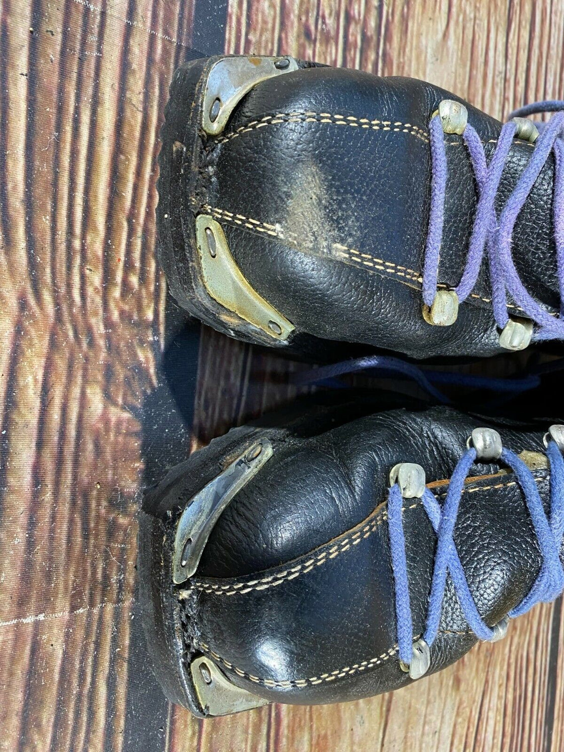 Vintage Nordic Cross Country Ski Boots Kandahar Cable Binding EU41 US7.5 KL17