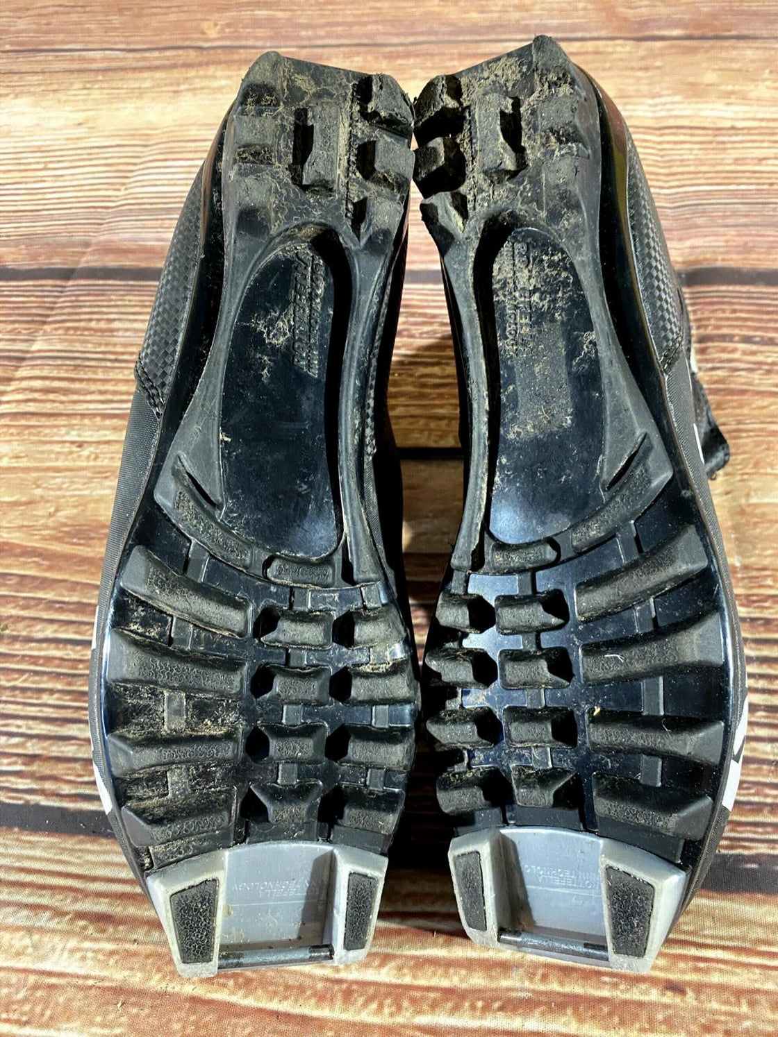 Alpina Touring Nordic Cross Country Ski Boots Size EU40 US7.5 for NNN 573