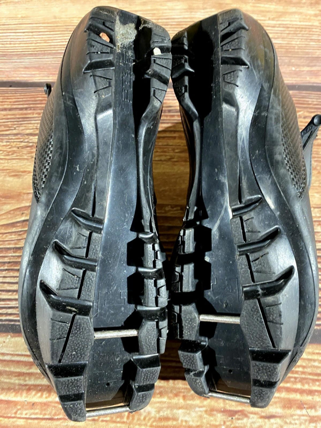 SALOMON Equipe Cross Country Ski Boots Size EU38 US5.5 SNS Pilot Bindings 2057