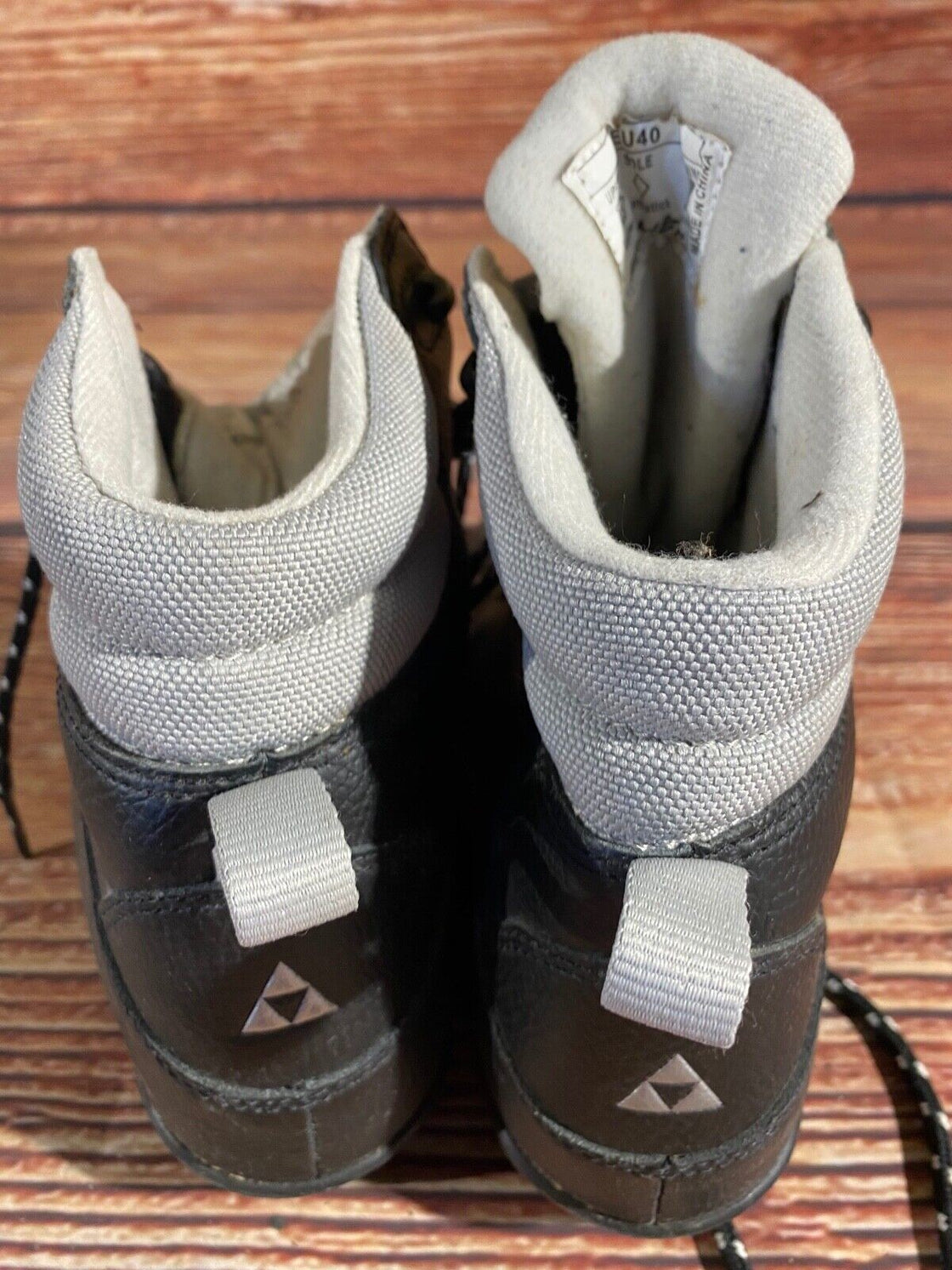 Fischer Nordic Classic Touring Cross Country Ski Boots Size EU40 US7.5 NNN 1464