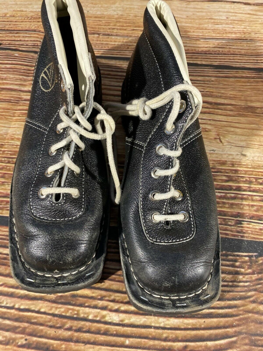 TURJAXA Vintage Nordic Cross Country Ski Boots EU38 US5.5 Kandahar Bindings KL45