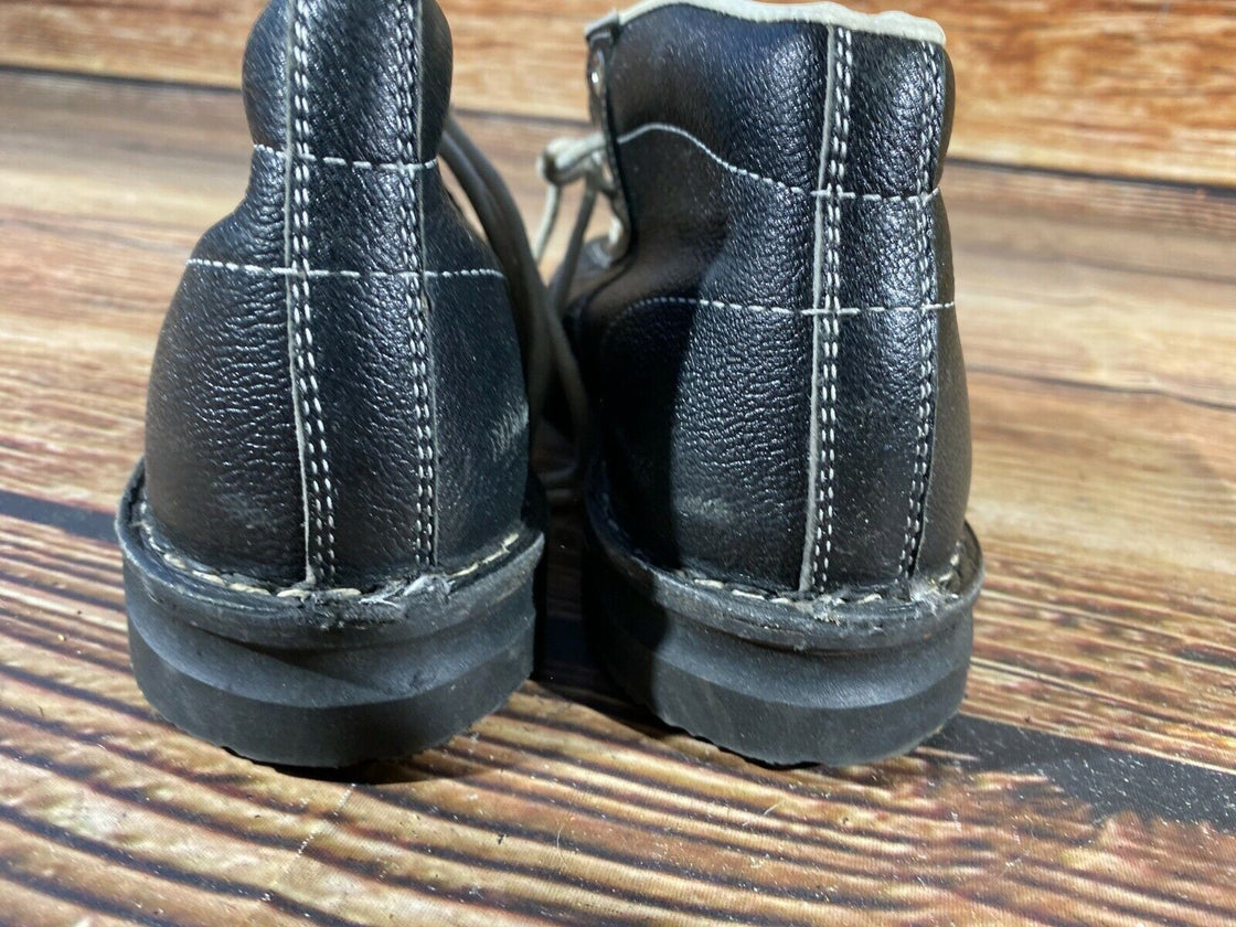 TURJAXA Vintage Nordic Cross Country Ski Boots EU38 US5.5 Kandahar Bindings KL45
