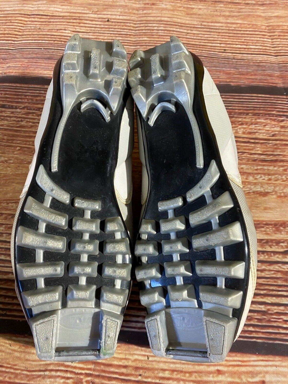 Madshus Metis RPC Nordic Cross Country Ski Boots Size EU39 US7 for NNN 1990