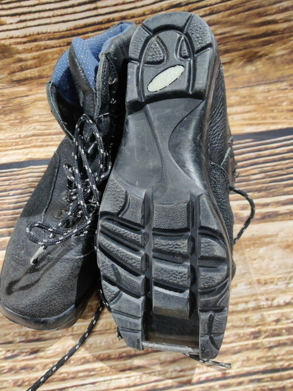 Madshus Touring Cross Country Nordic Backcountry Ski Boots EU40 US7 NNN BC 1927