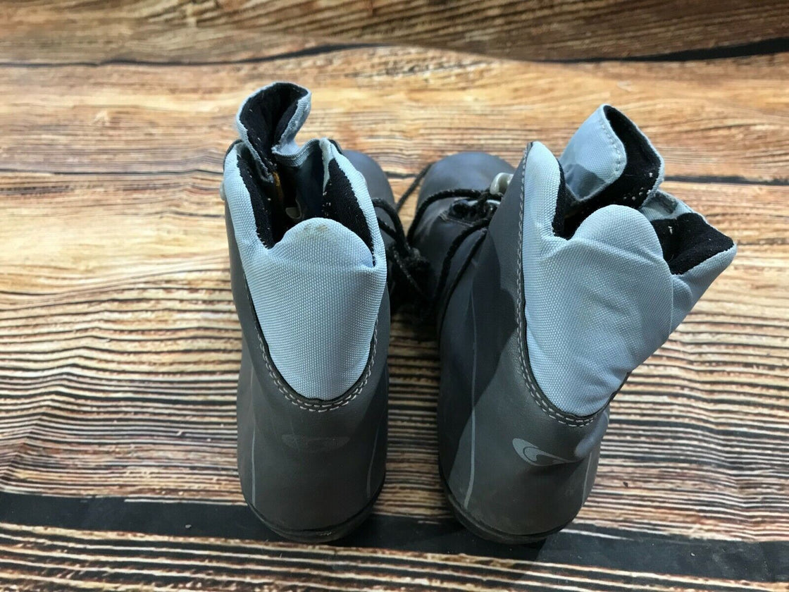 SALOMON Nordic Cross Country Ski Boots Size EU40 US8 SNS Profil 2192