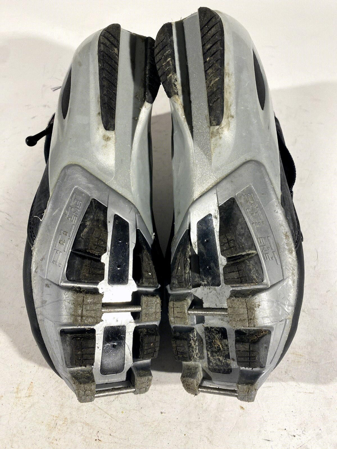 SALOMON Classic Nordic Cross Country Ski Boots Siz EU39 1/3 US6.5 SNS Pilot 2156