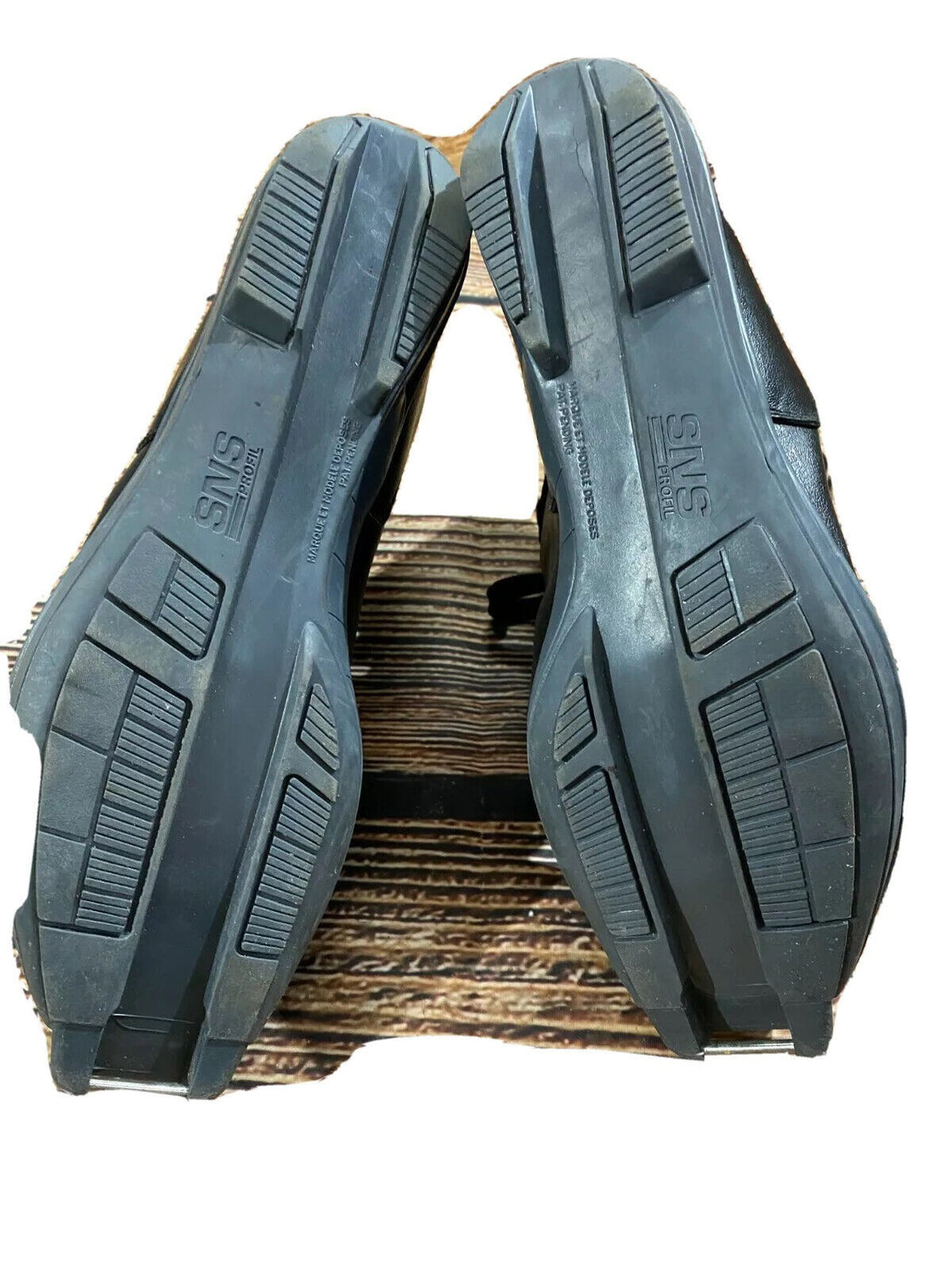 Fischer Nordic Classic Cross Country Ski Boots Size EU42 US9  SNS Profil 1571