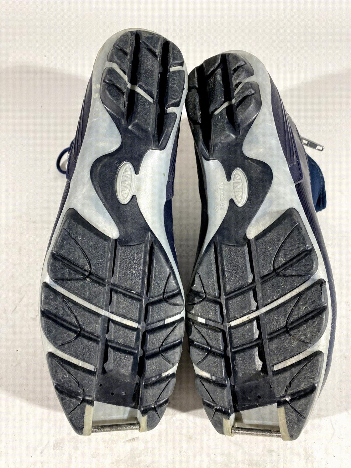 Alpina ST11 Nordic Cross Country Ski Boots Size EU42 US9 for NNN 3103