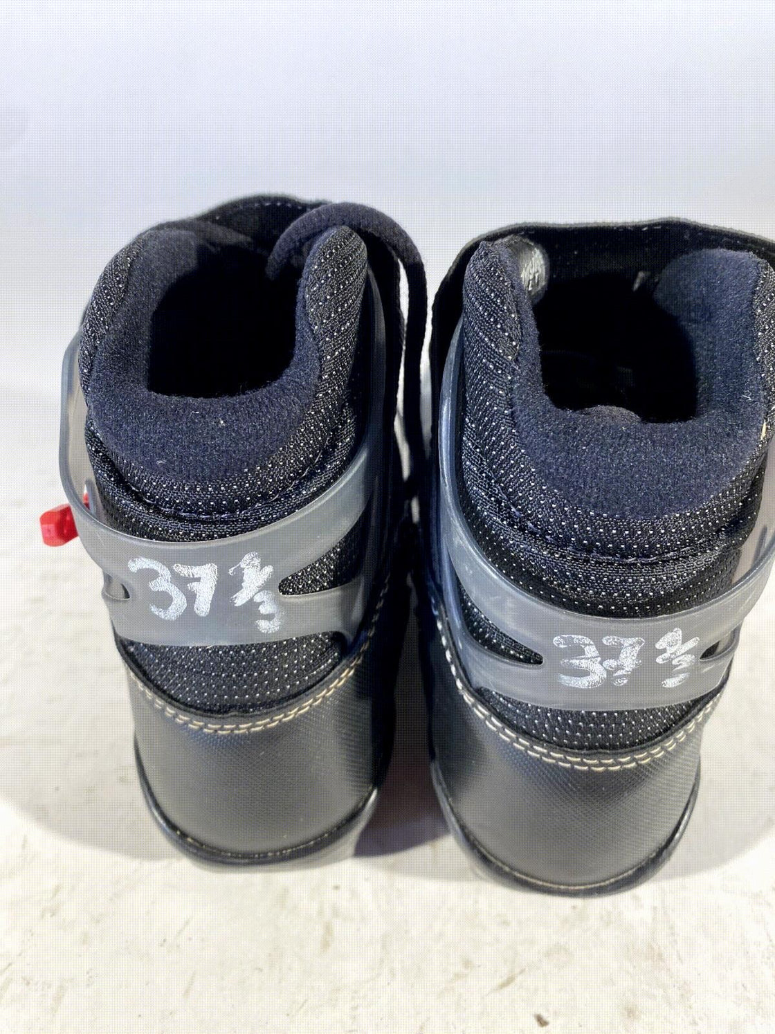 SALOMON Escape 6 Nordic Cross Country Ski Boots Size EU37 1/3 US5 SNS Pilot 2358