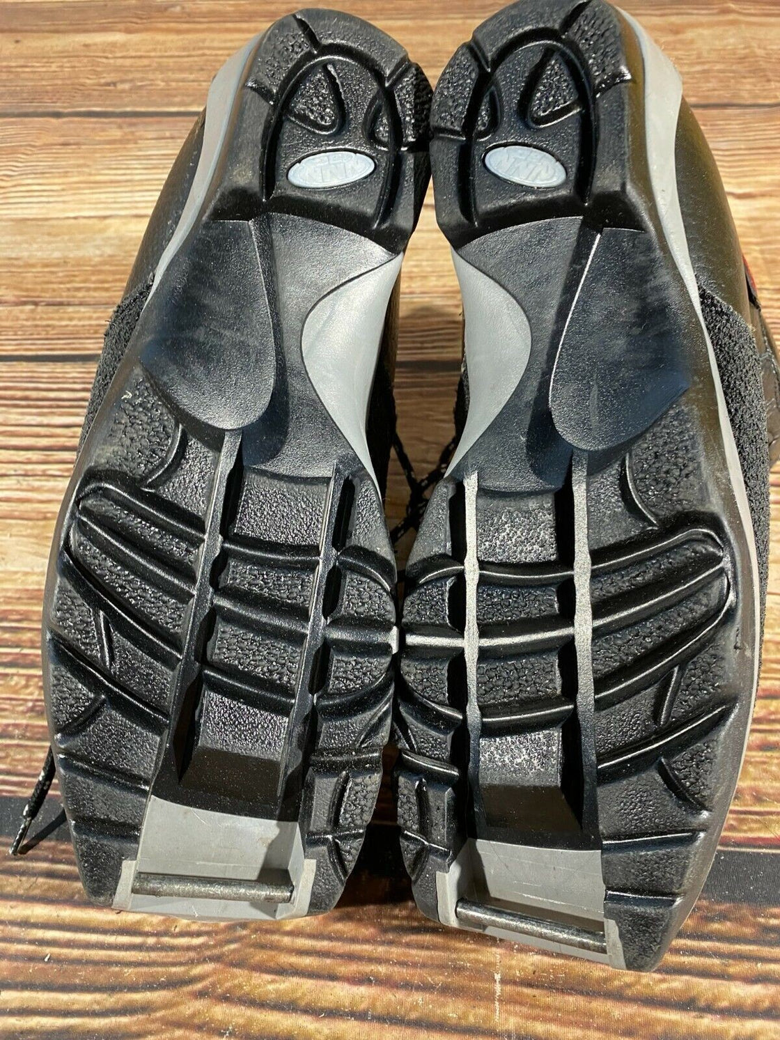 Jette Back Country Nordic Cross Country Ski Boots Size EU41 US8 NNN BC 1834