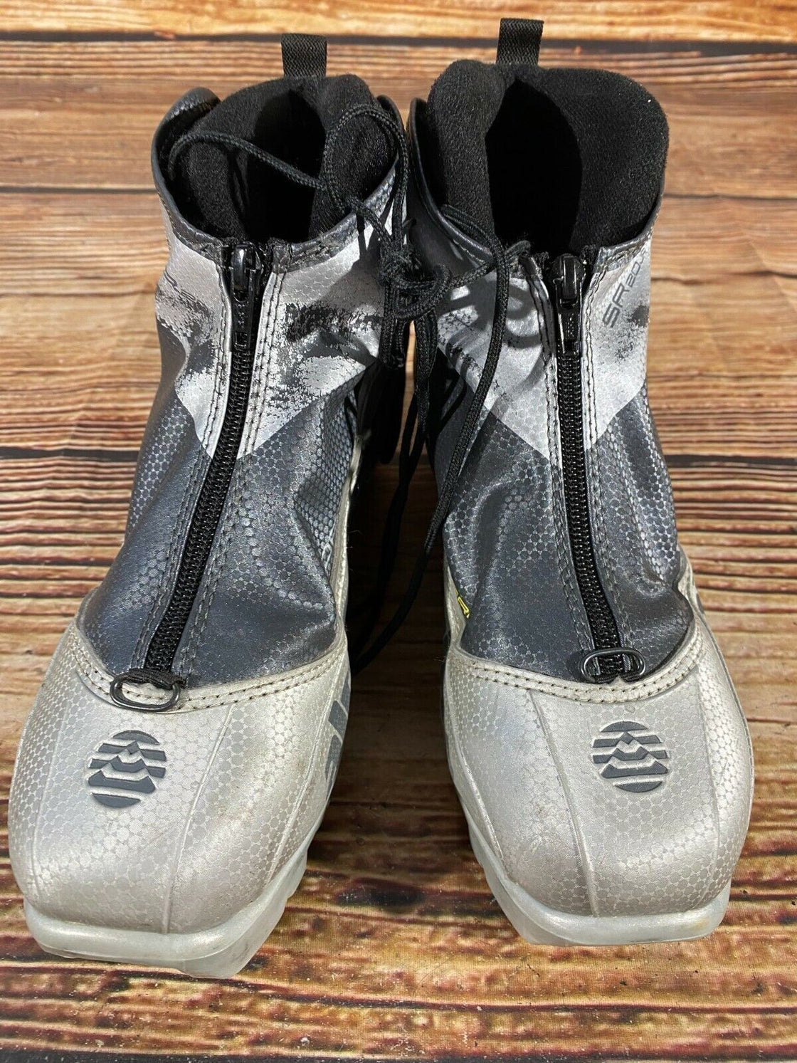 Alpina SR20 Nordic Cross Country Ski Boots Size EU39 US7 NNN bindings 1049