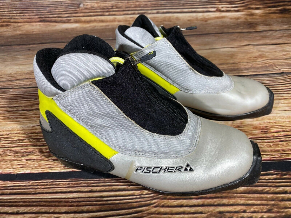 Fischer Cross Country Ski Boots Size EU38 US6 SNS profil 1577