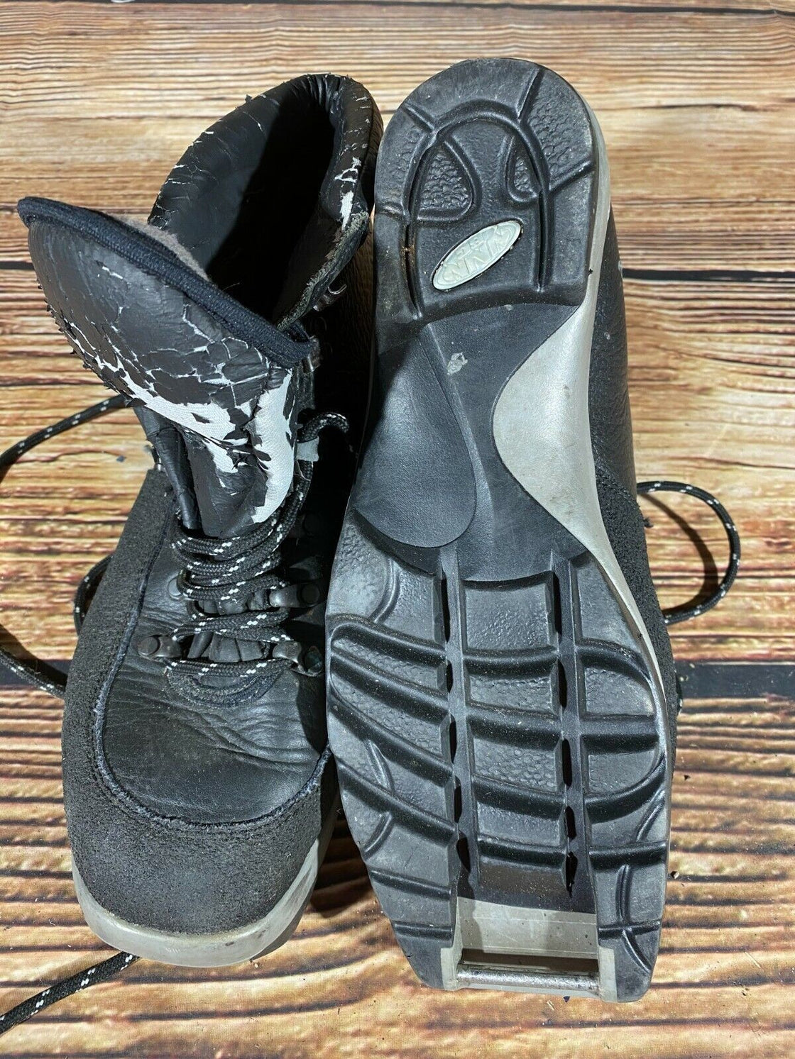 ALPINA Backcountry Touring Cross Country Ski Boots Size EU42 US9 NNN BC 1872