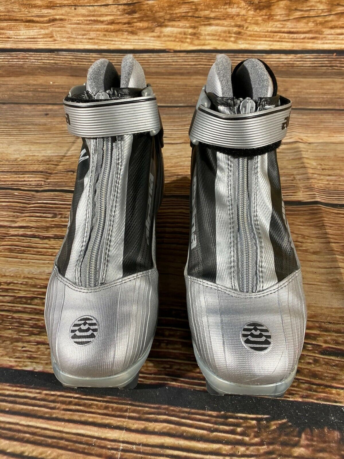 Alpina SP30L Nordic Cross Country Ski Boots Size EU38 US6 NNN bindings 966