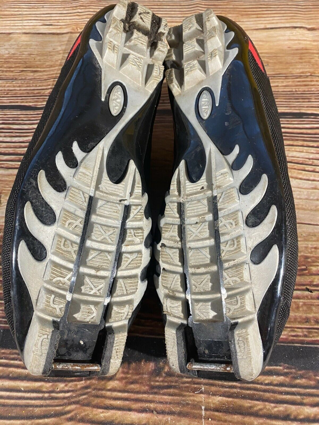 Madshus Hyper C Nordic Cross Country Ski Boots Size EU43 US9.5 NNN bindings 2555