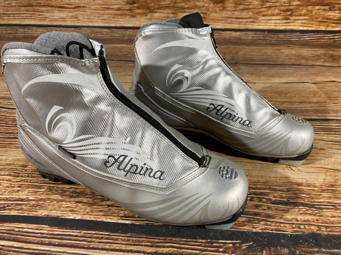 Alpina Eve28G Nordic Cross Country Ski Boots Size EU40 US7.5 NNN bindings 617