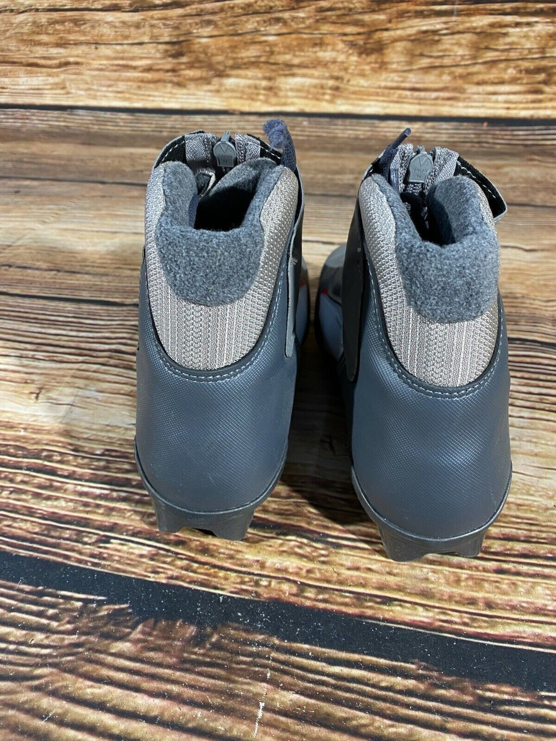 SALOMON Nordic Cross Country Ski Boots Size EU38 2/3 US7 SNS profil 2349