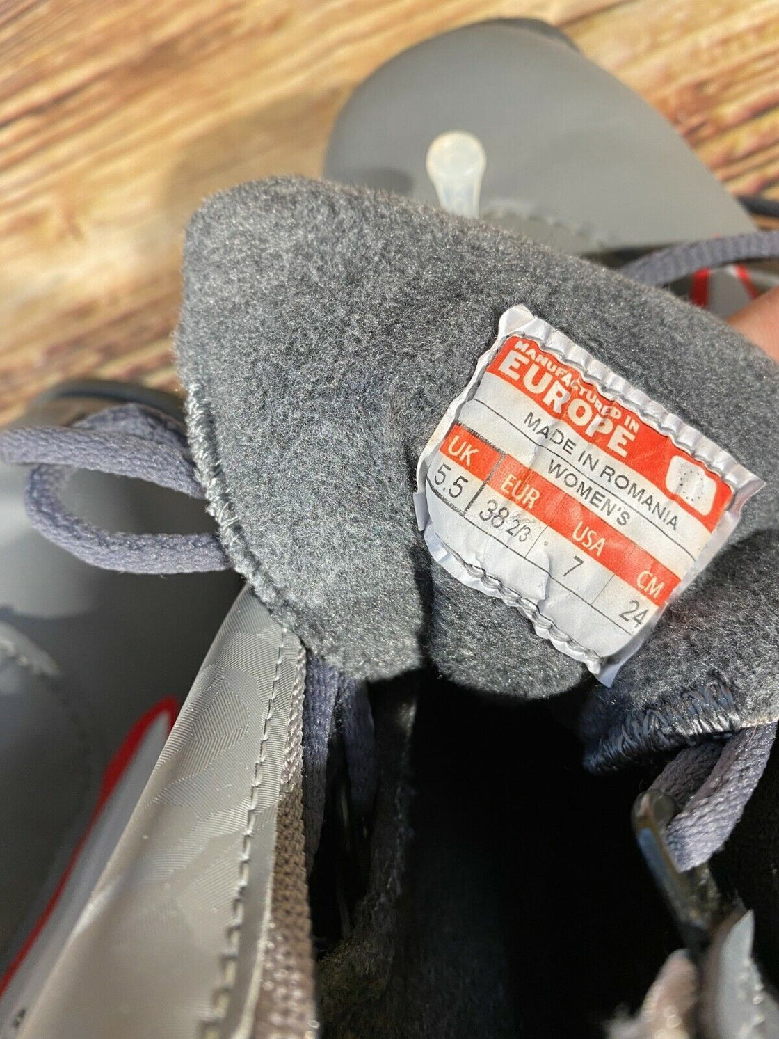 SALOMON Nordic Cross Country Ski Boots Size EU38 2/3 US7 SNS profil 2349