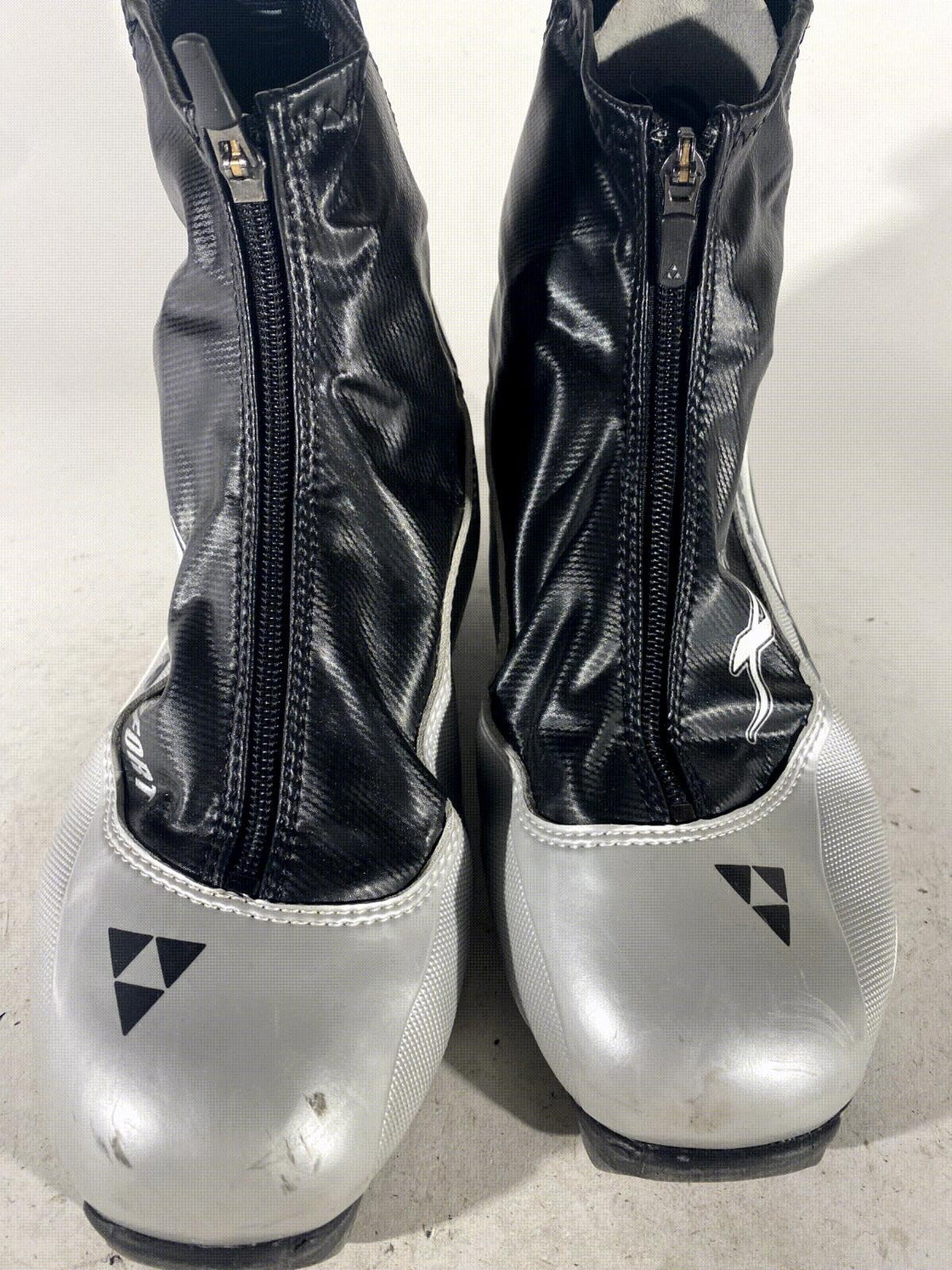 Fischer XC Comfort Nordic Cross Country Classic Ski Boots EU43 US9.5 NNN 1340