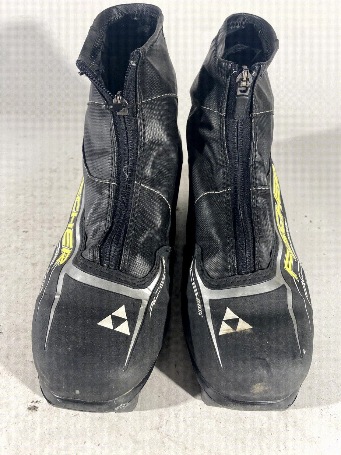 Fischer RC5 Classic Nordic Cross Country Ski Boots Size EU41 US8 NNN 1517