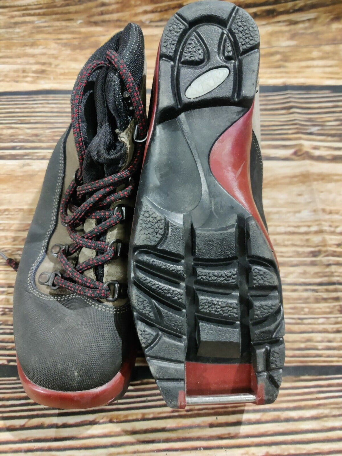 GARMONT Touring Backcountry Cross Country Ski Boots Size EU38 US5.5 NNN-BC 1860