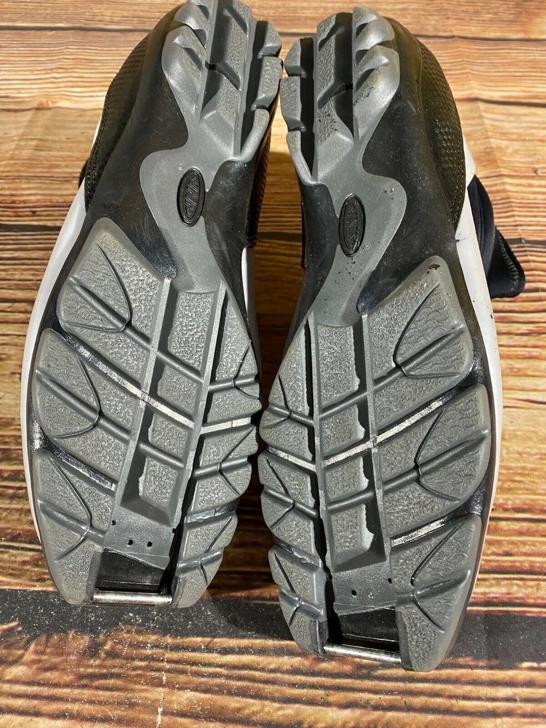 Fischer XC Touring Nordic Cross Country Ski Boots Size EU44 for NNN 1457