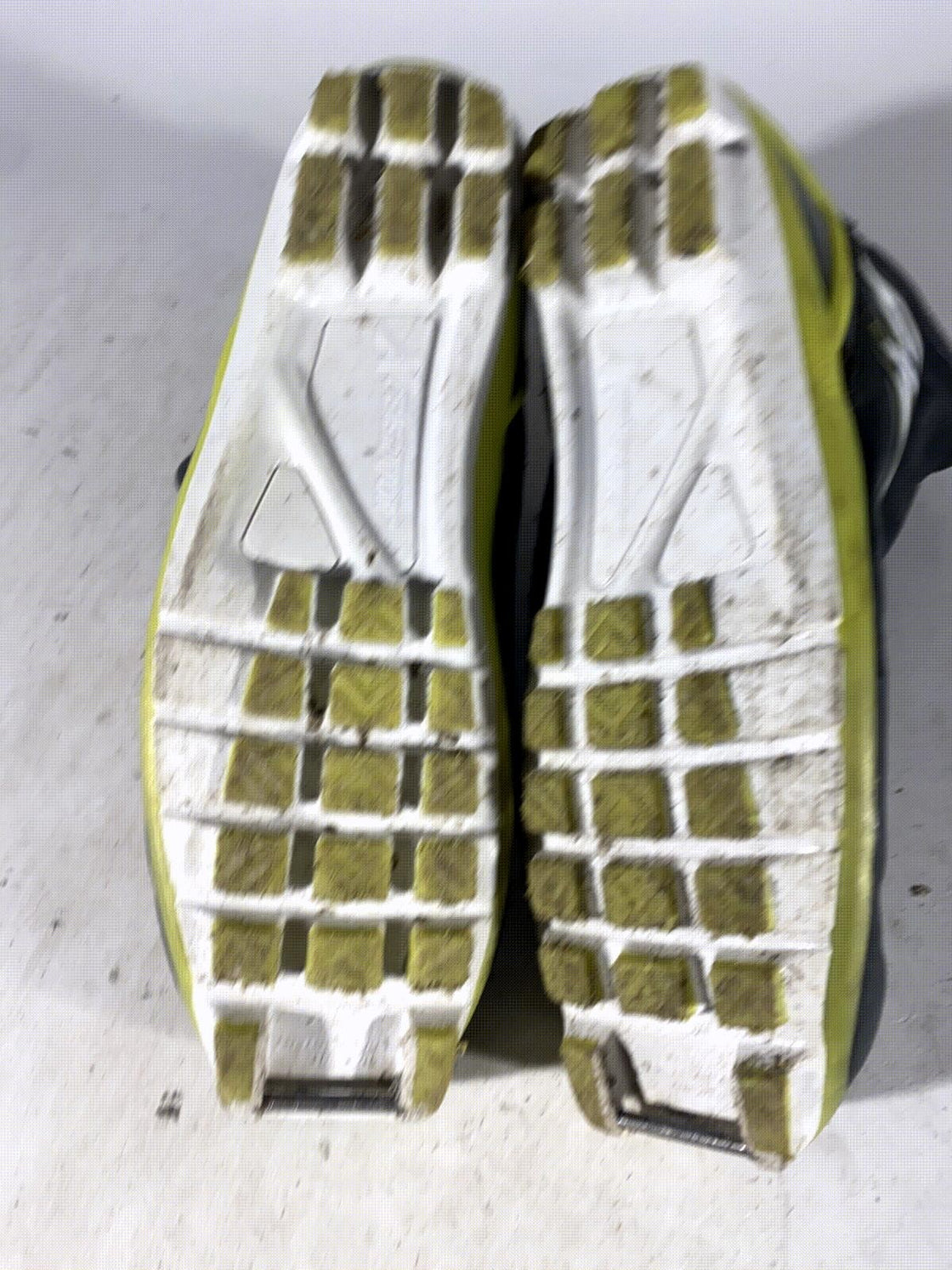 Fischer RCS Classic Nordic Cross Country Ski Boots Size EU41.5 US8.5 NNN 1501