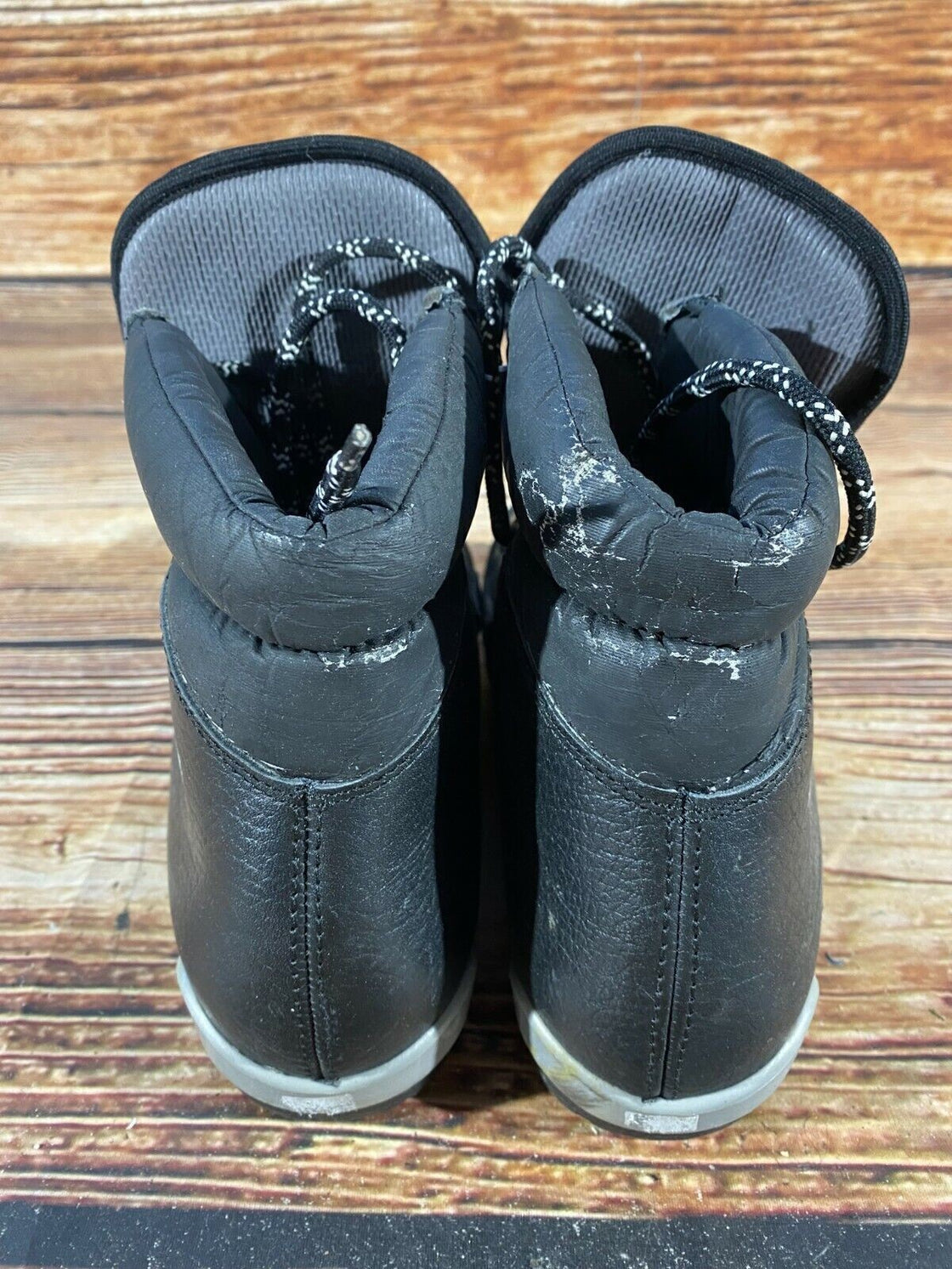 Alpina Touring Backcountry Cross Country Ski Boots Size EU42 US9 NNN-BC 1892