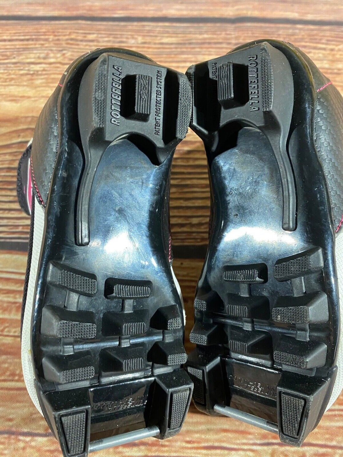 Madshus Buterfly Kids Nordic Cross Country Ski Boots Size EU25 US8 NNN M266