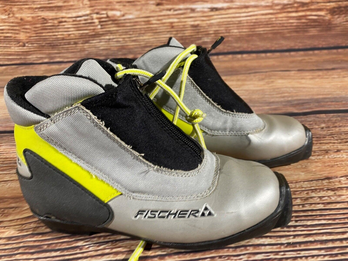 Fischer Kids Nordic Cross Country Ski Boots Size EU35 US3.5 NNN F-386